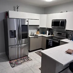 Apartment Lavishhomesja At Thelofts Kingston