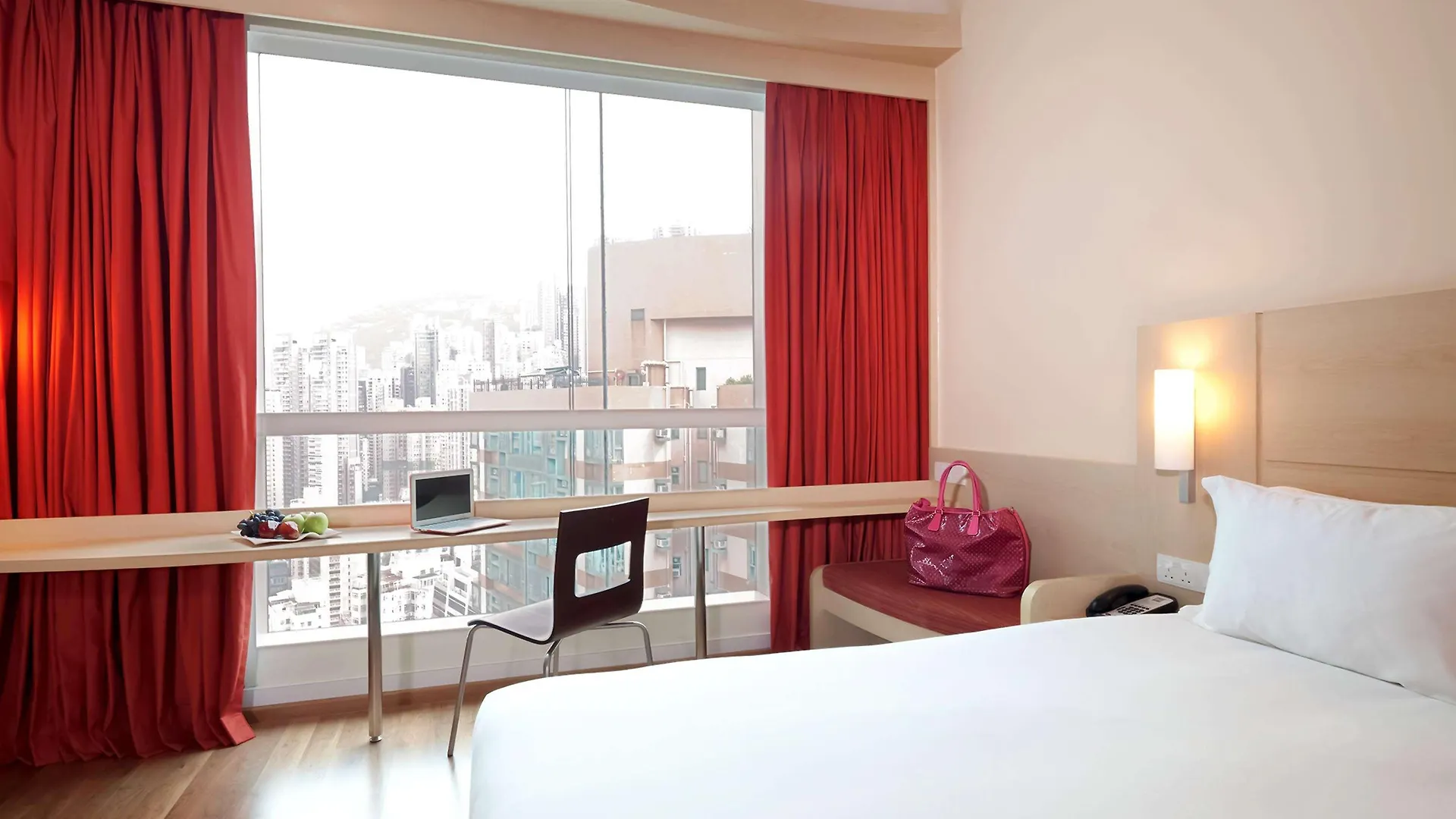 Ibis Hong Kong Central & Sheung Wan Hotel