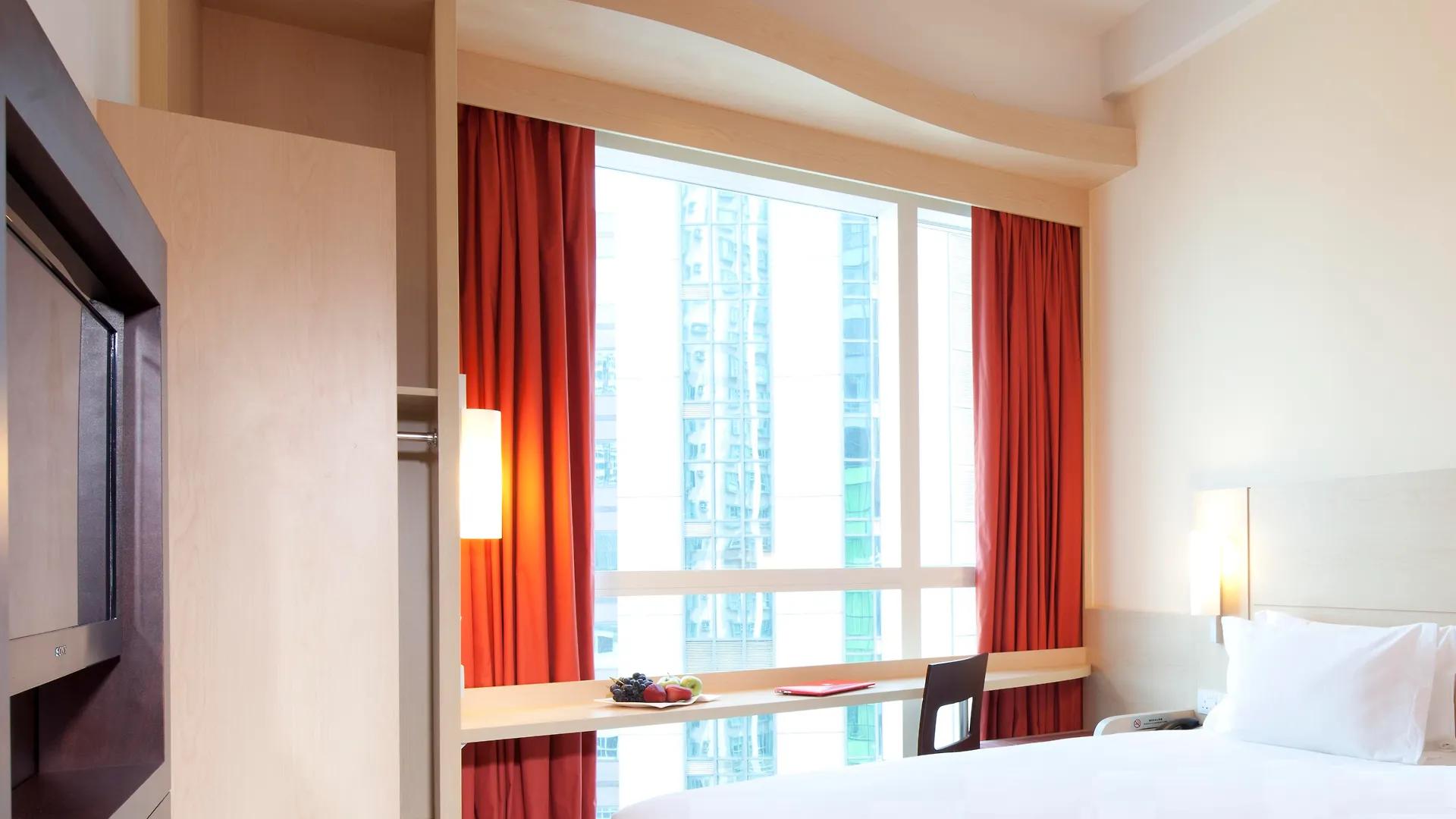 Ibis Hong Kong Central & Sheung Wan China
