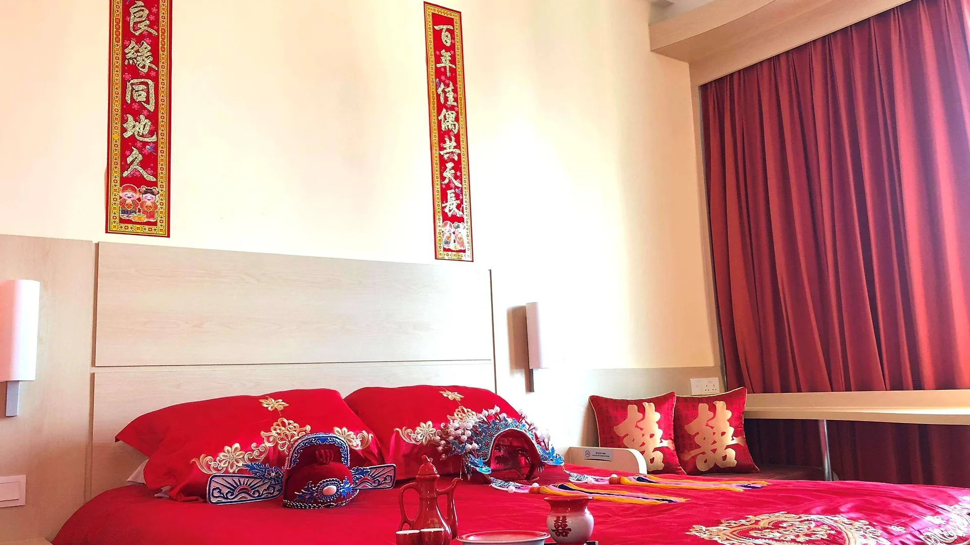 *** Hotel Ibis Hong Kong Central & Sheung Wan China