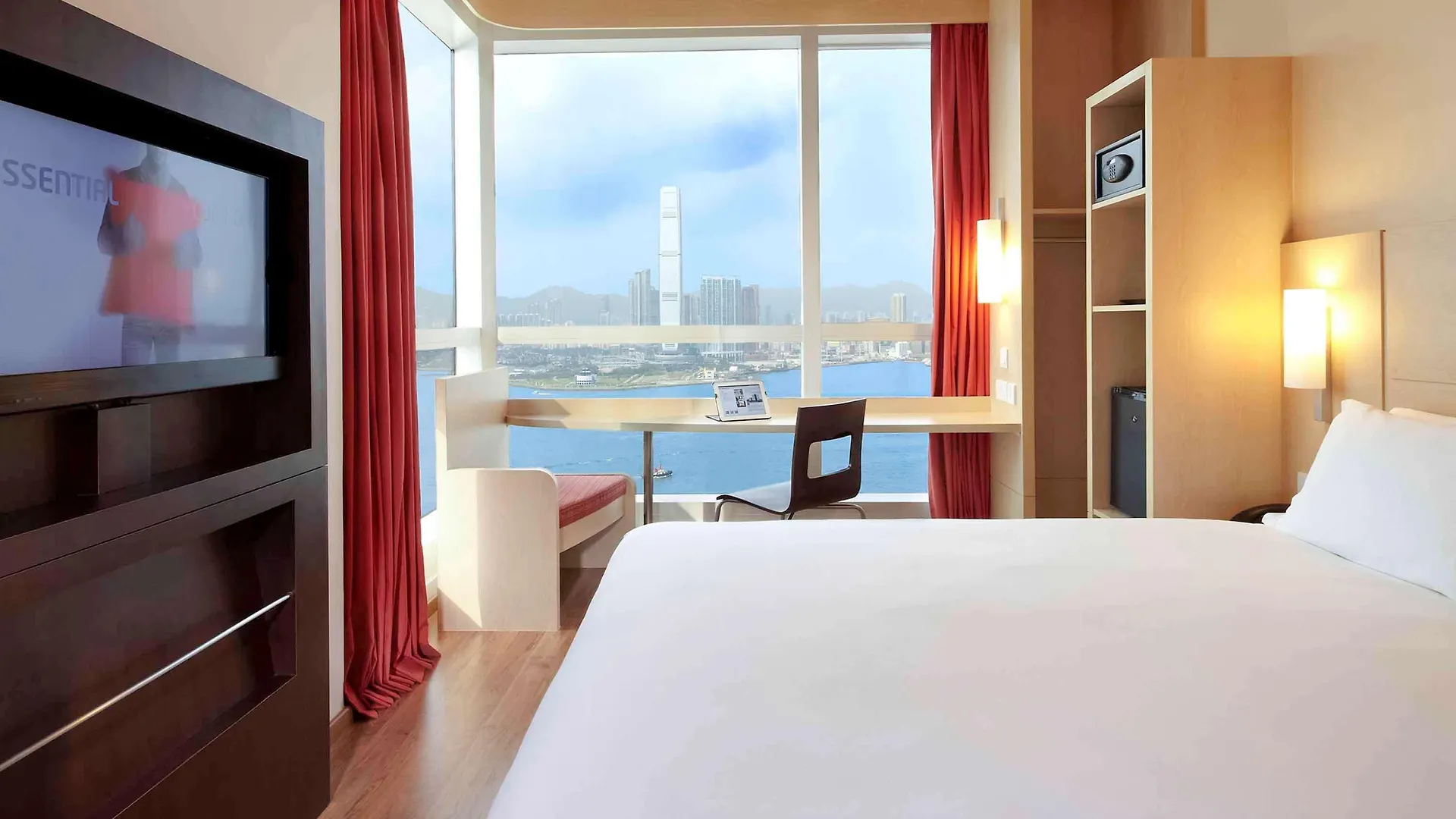 Hotel Ibis Hong Kong Central & Sheung Wan