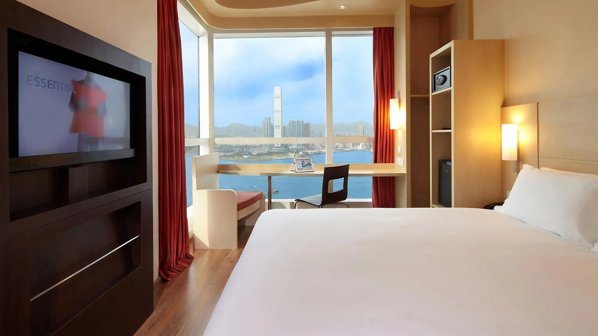 Ibis Hong Kong Central & Sheung Wan Hotel