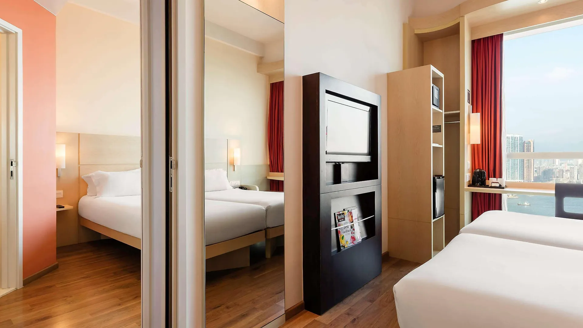 Ibis Hong Kong Central & Sheung Wan Hotel