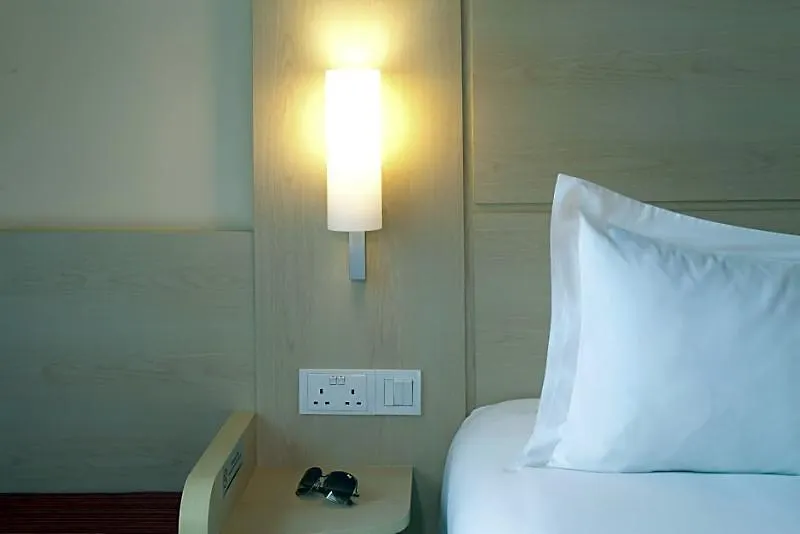 Ibis Hong Kong Central & Sheung Wan Hotel